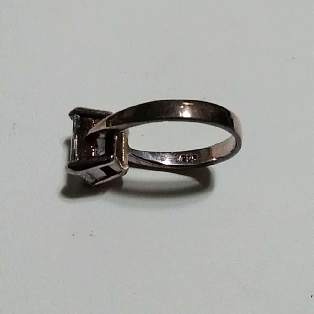 Gemstone Ring - image 8